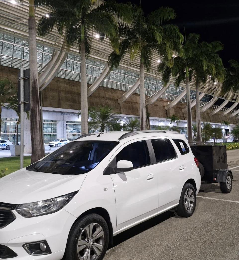 Minivan para transfer em Pipa